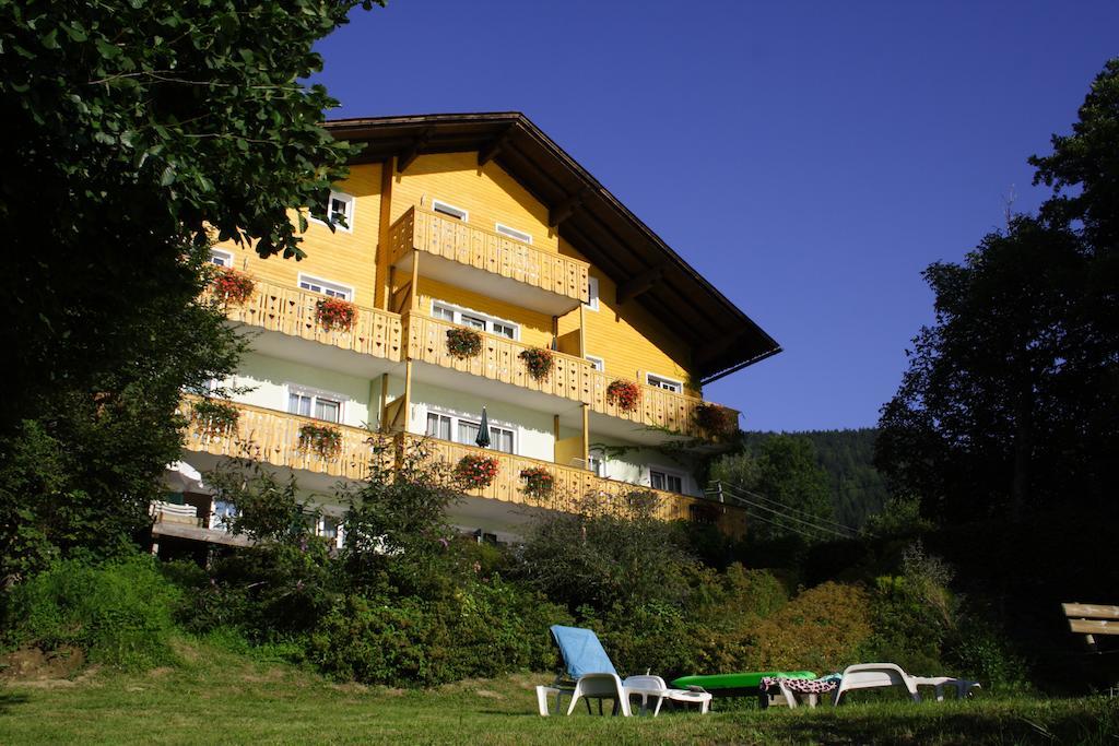 Seehaus Karantanien Am Ossiacher See Buitenkant foto