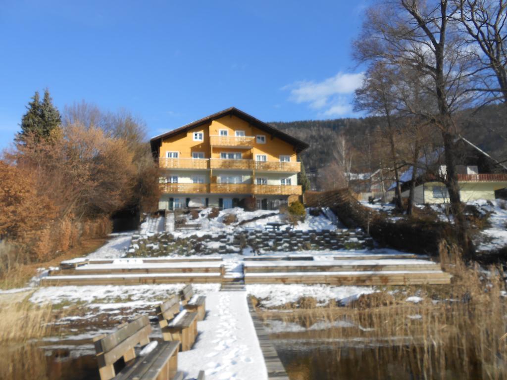 Seehaus Karantanien Am Ossiacher See Buitenkant foto